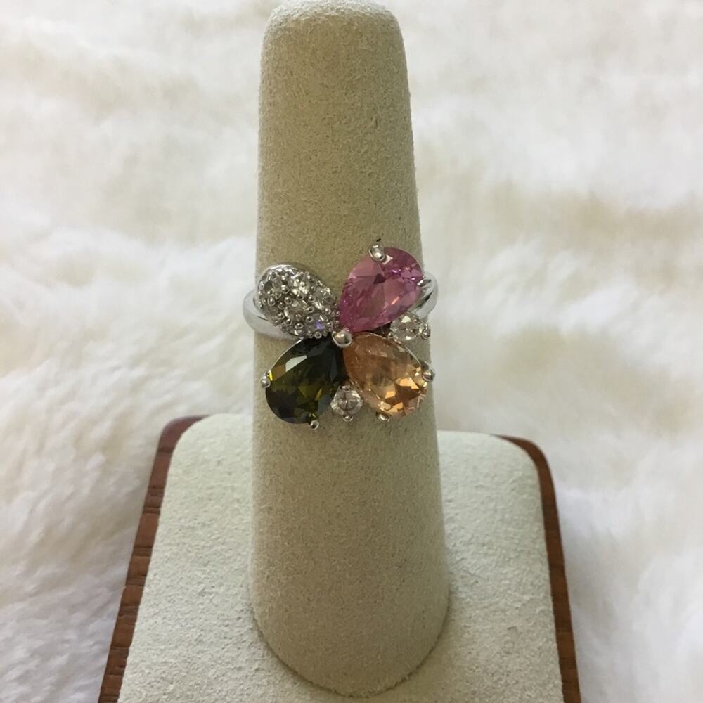 Multi-Crystals Flower Ring
